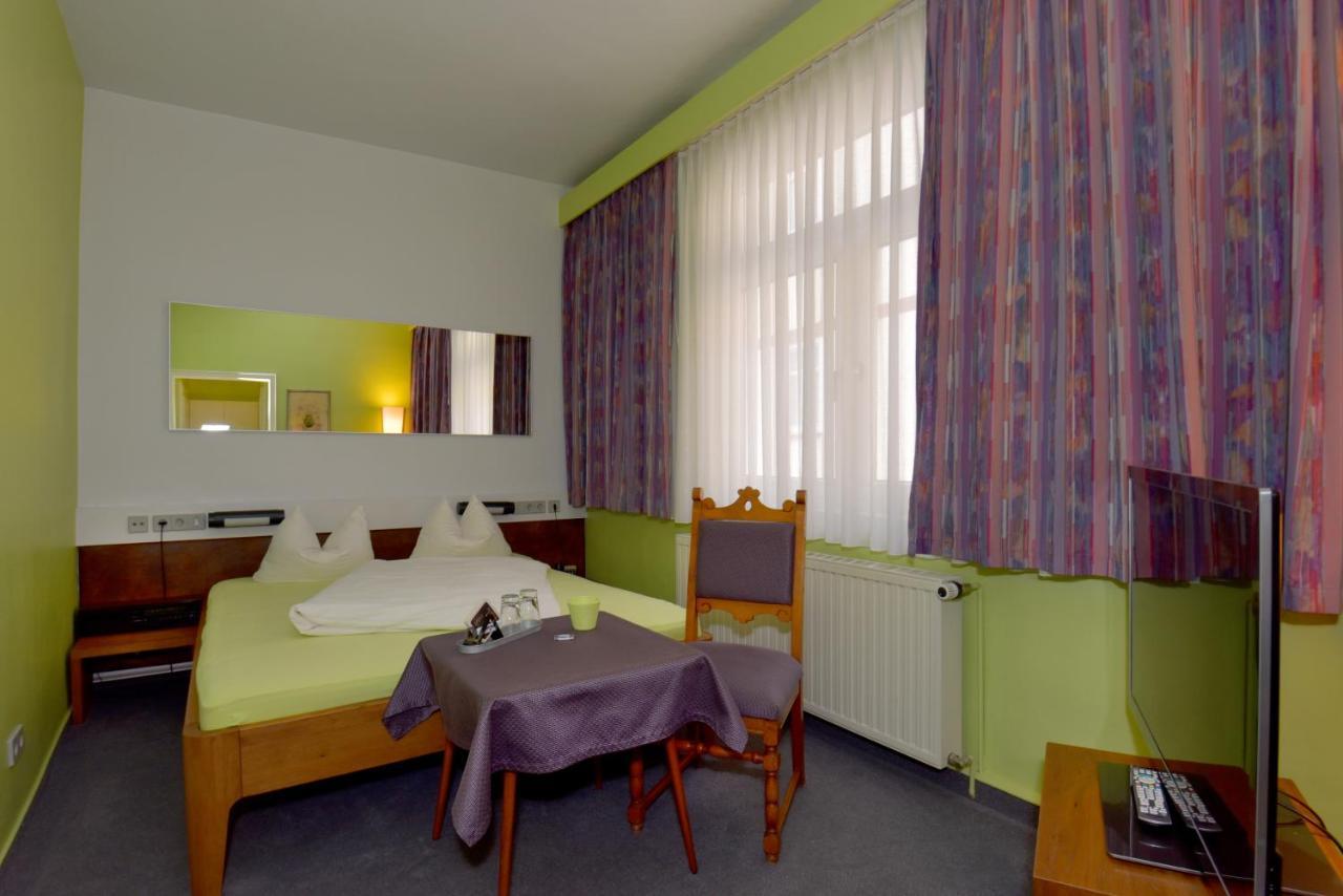 Hotel Goldene Sonne Arnstadt Kültér fotó